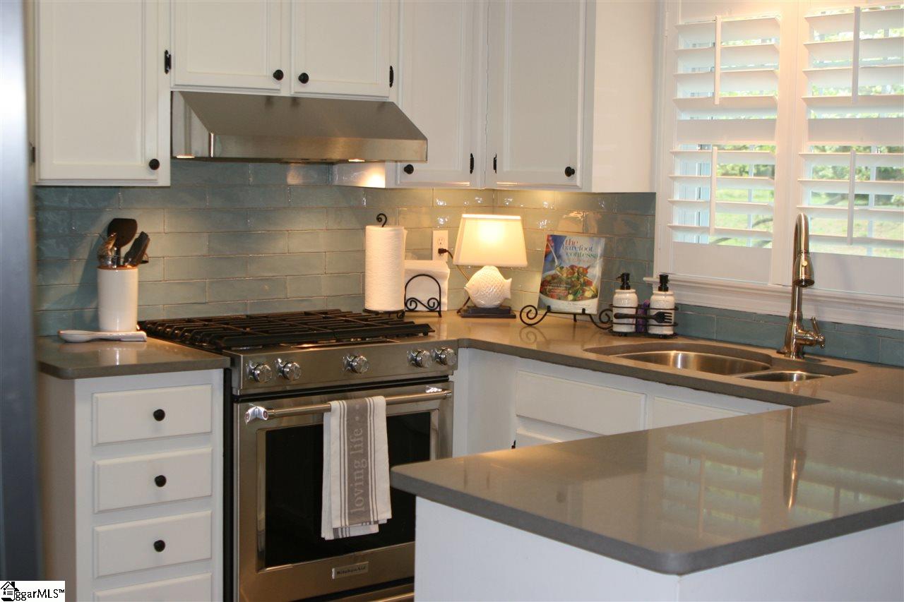 100 Shefford Court Greer, SC 29650 - Photo 13 of 36 Gallery Image 13