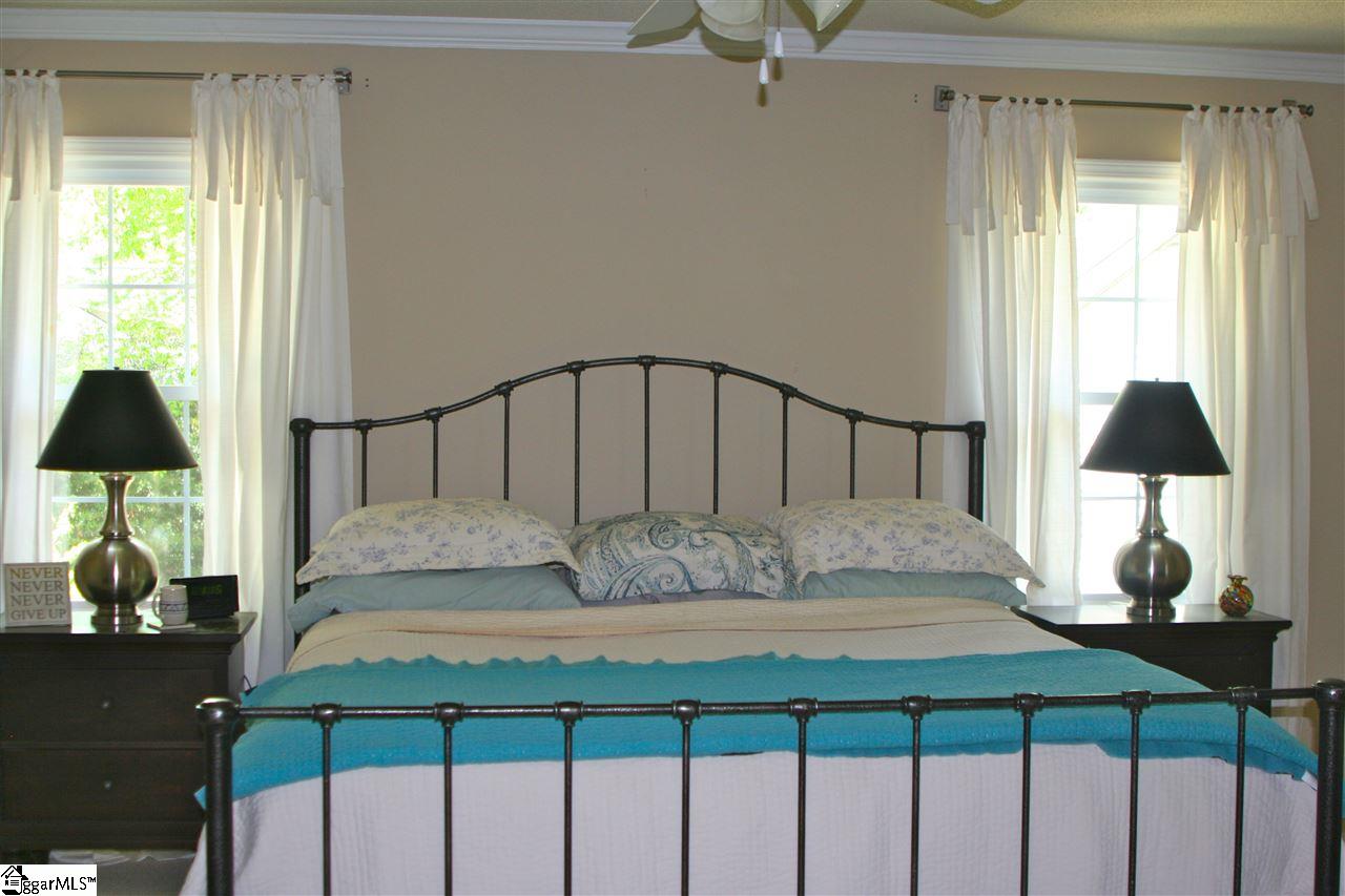 100 Shefford Court Greer, SC 29650 - Photo 27 of 36 Gallery Image 27