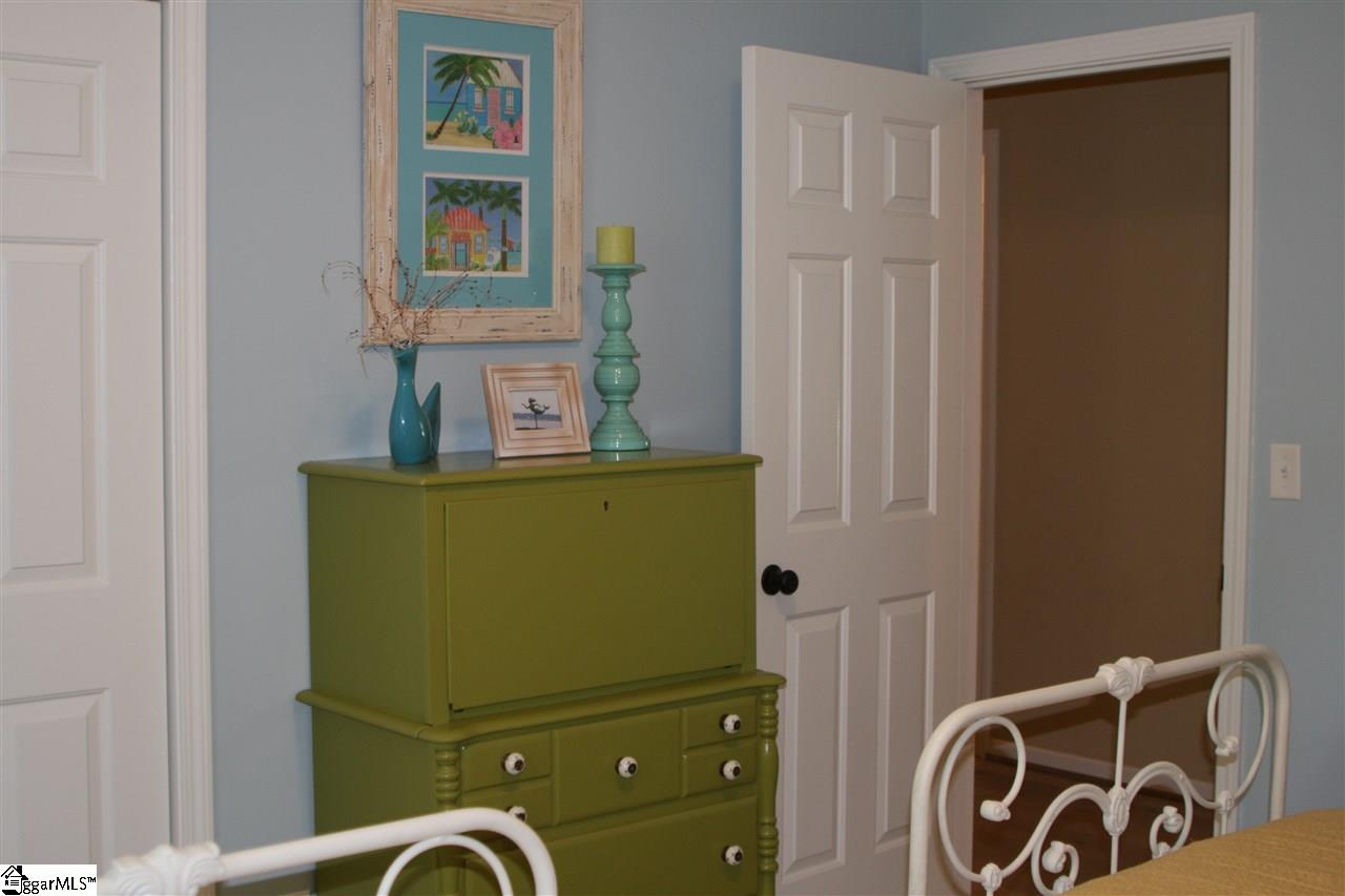 100 Shefford Court Greer, SC 29650 - Photo 32 of 36 Gallery Image 32