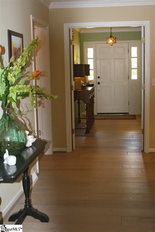 100 Shefford Court Greer, SC 29650 - Photo 5 of 36 Gallery Image 5