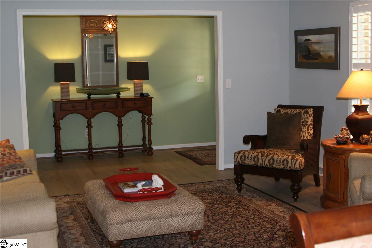 100 Shefford Court Greer, SC 29650 - Photo 6 of 36 Gallery Image 6