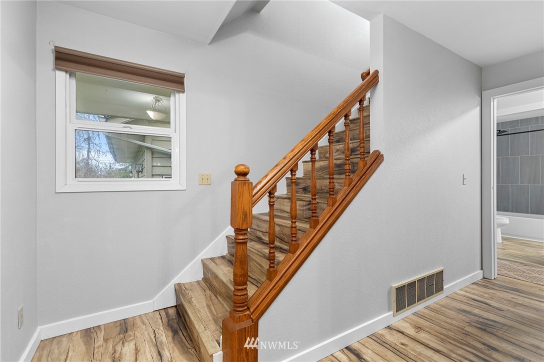 3720 Grandview Road Ferndale, WA 98248 - Photo 18 of 35