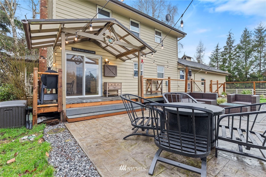 3720 Grandview Road Ferndale, WA 98248 - Photo 3 of 35