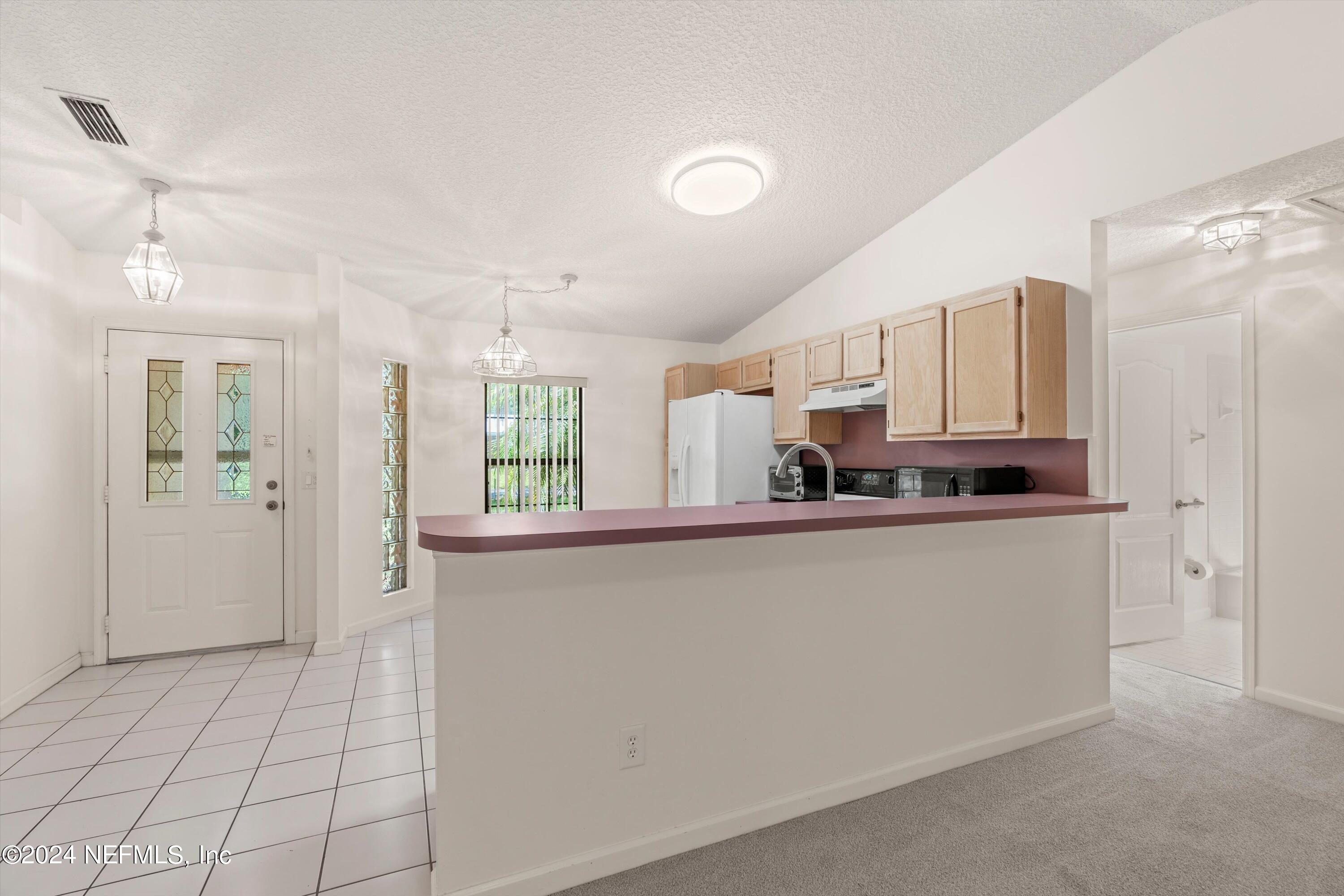 305 Wisteria Road St. Augustine, FL 32086 - Photo 7 of 29 07-Kitchen
