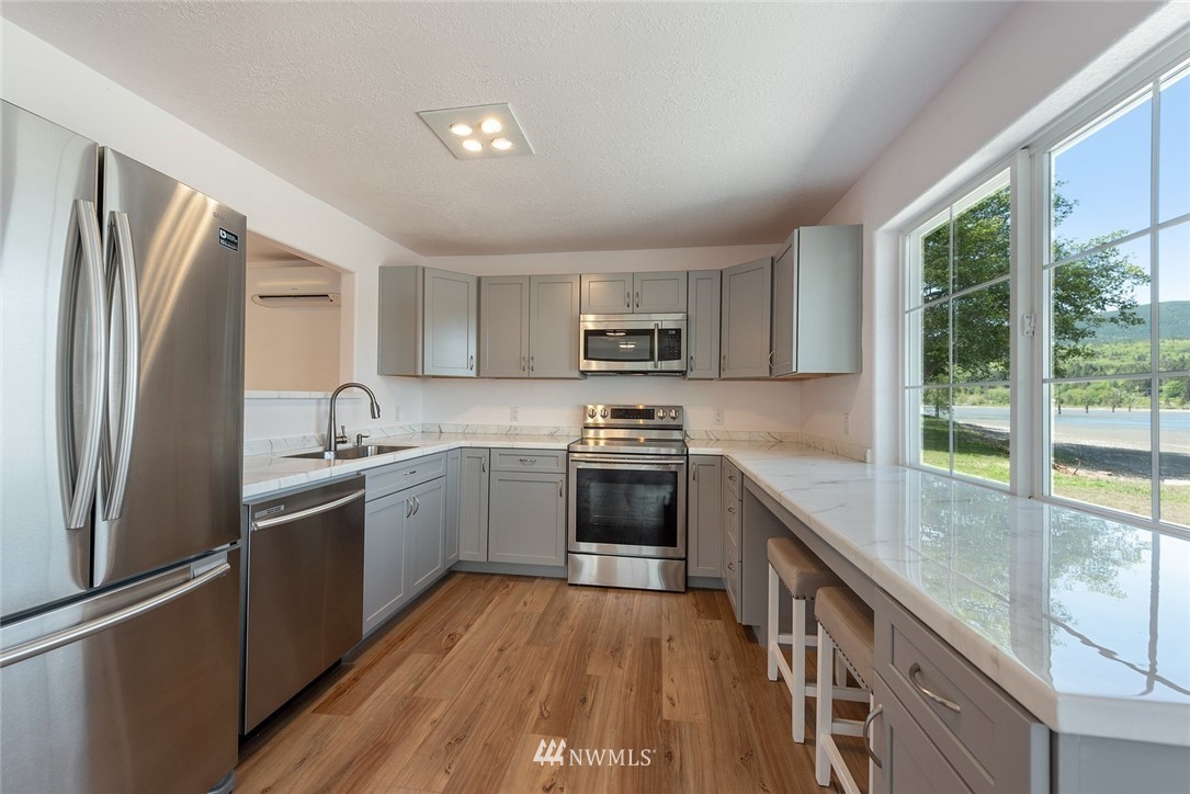 581 Fairmount Road Port Townsend, WA 98368 - Photo 11 of 23 Gallery Image 11