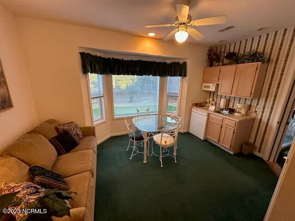 $1,450 | 235 Kings Trail, Unit 2106, Sunset Beach, NC 28468
