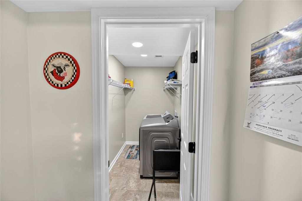 76 Walker Road Northwest Cartersville, GA 30121 - Photo 10 of 33 a view of a hallway with elevator