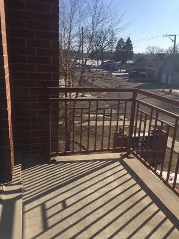 $2,200 | 755 North Diamond Lake Road, Unit 304, Mundelein, IL 60060