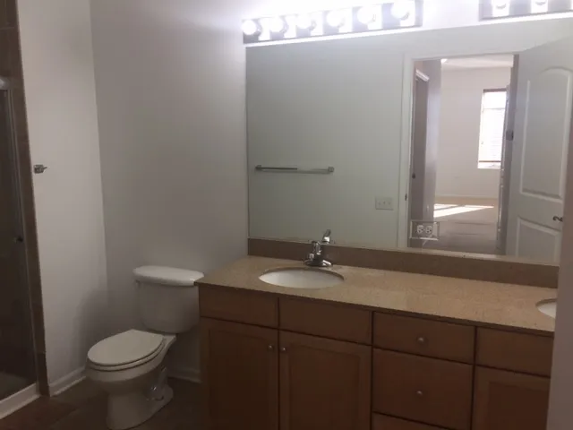 $2,200 | 755 North Diamond Lake Road, Unit 304, Mundelein, IL 60060