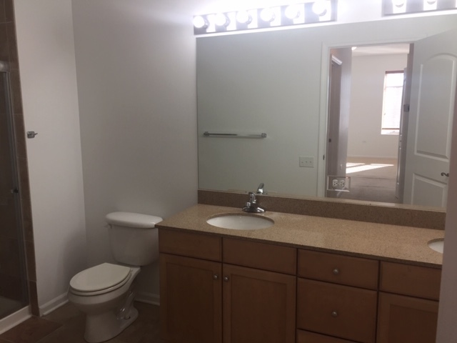 755 North Diamond Lake Road, Unit 304 Mundelein, IL 60060 - Photo 6 of 12