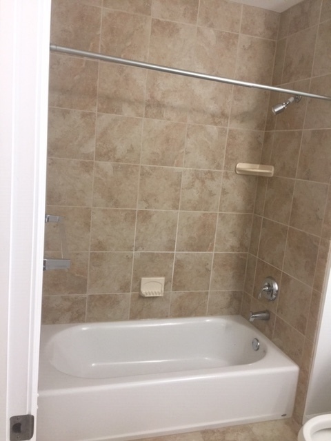 755 North Diamond Lake Road, Unit 304 Mundelein, IL 60060 - Photo 9 of 12