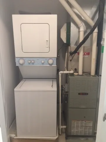 $2,200 | 755 North Diamond Lake Road, Unit 304, Mundelein, IL 60060