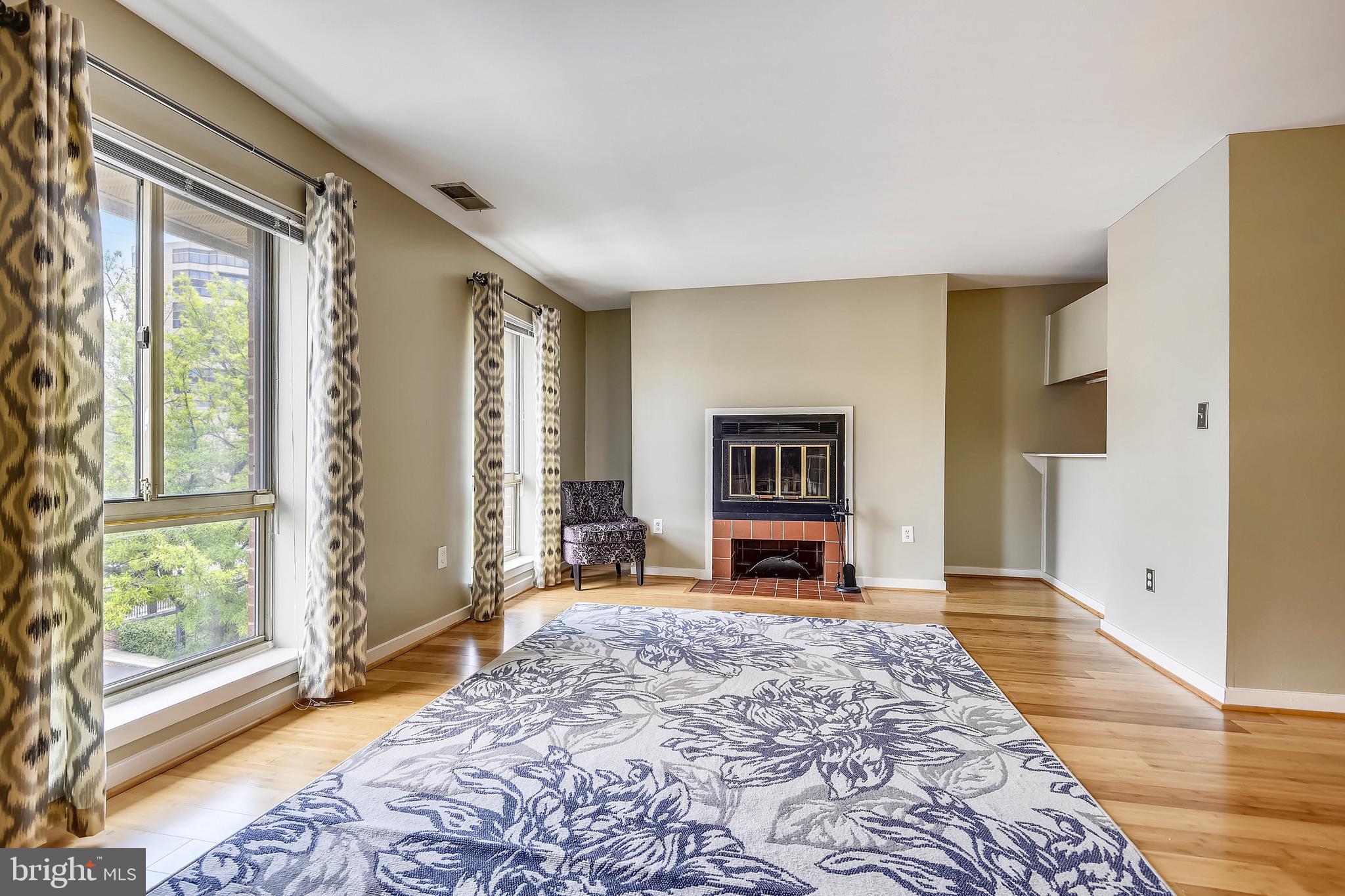 115 West Conway Street, Unit R 57 Baltimore, MD 21201 - Photo 3 of 36