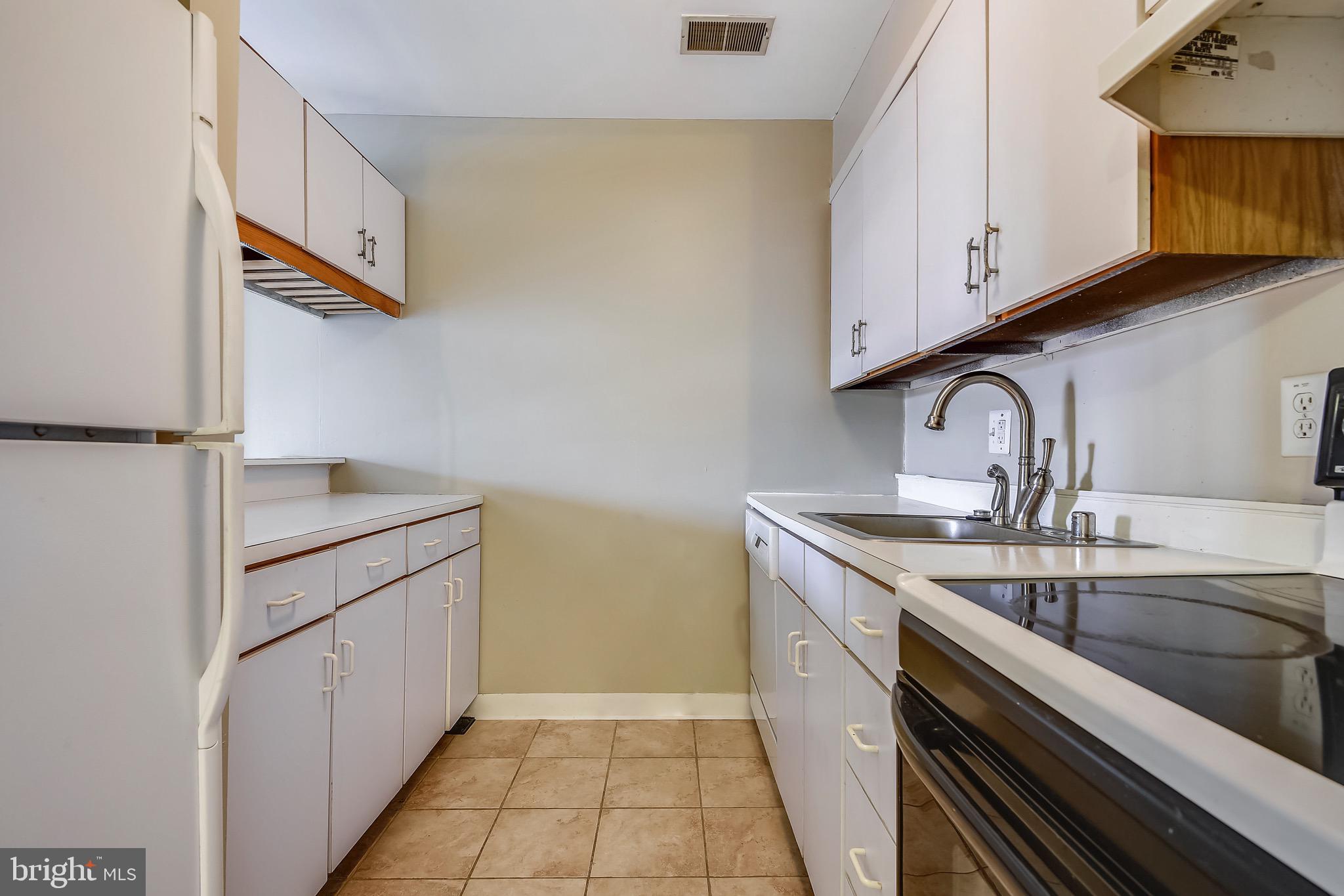 115 West Conway Street, Unit R 57 Baltimore, MD 21201 - Photo 7 of 36
