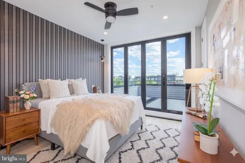 $875,000 | 1332 G Street Southeast, Unit 3, Washington, DC 20003
