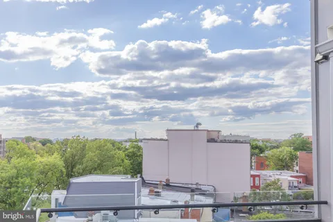 $875,000 | 1332 G Street Southeast, Unit 3, Washington, DC 20003
