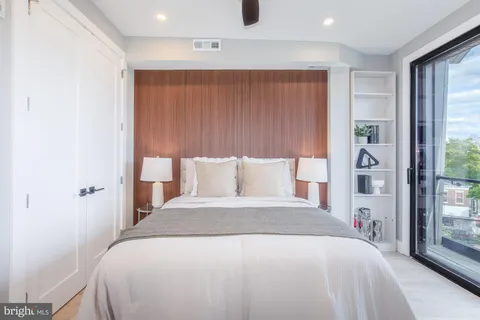 $875,000 | 1332 G Street Southeast, Unit 3, Washington, DC 20003