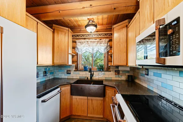 $599,000 | 2550 Kays Road, Wapato, WA 98951