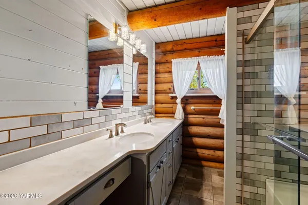 $599,000 | 2550 Kays Road, Wapato, WA 98951