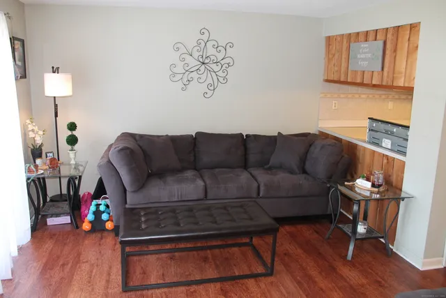 $249,900 | 177 Spring Street, Unit 177, Wethersfield, CT 06109