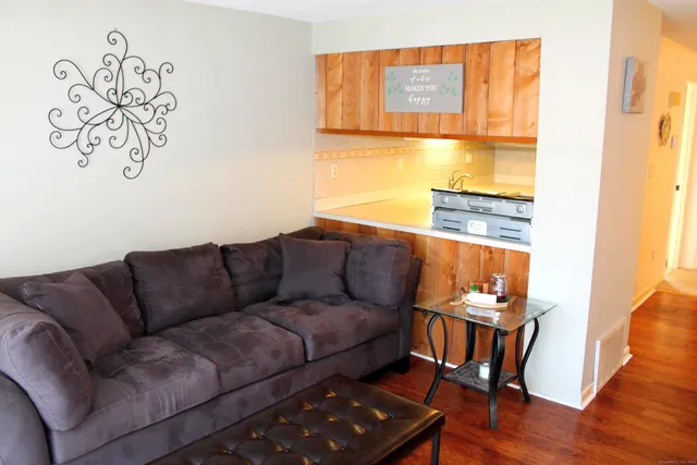 $249,900 | 177 Spring Street, Unit 177, Wethersfield, CT 06109