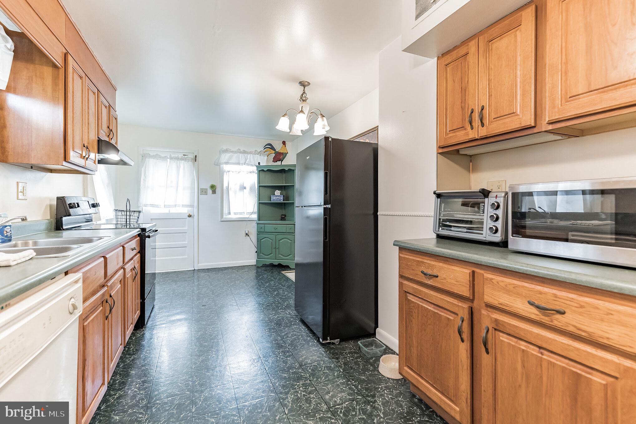 67 Lightcap Road Pottstown, PA 19464 - Photo 13 of 32 Gallery Image 13