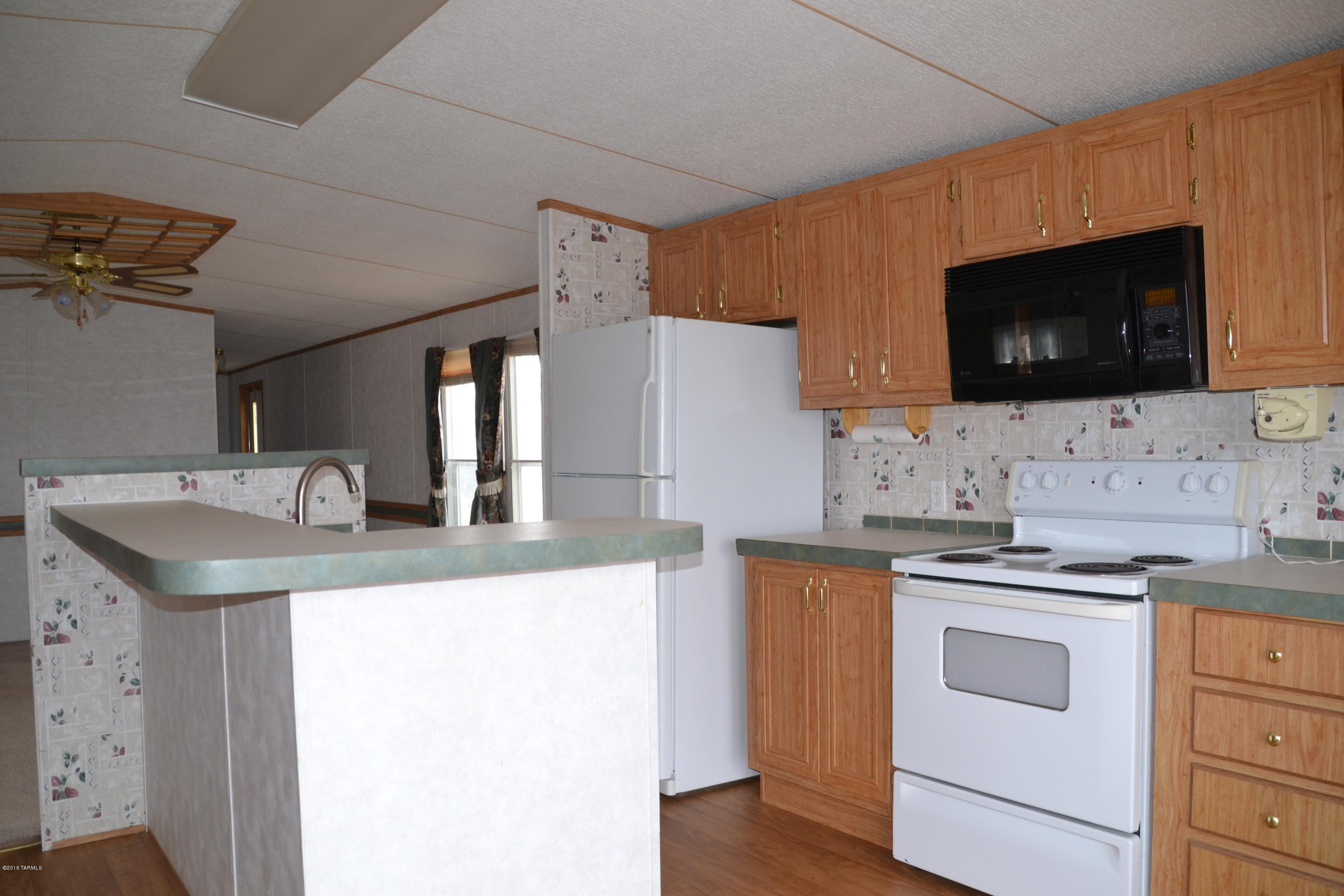 8405 South Marstellar Road Tucson, AZ 85736 - Photo 3 of 36 Gallery Image 3