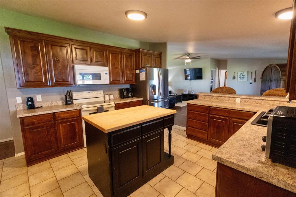 1047 Airport Road Graford, TX 76449 - Photo 23 of 36 Gallery Image 23