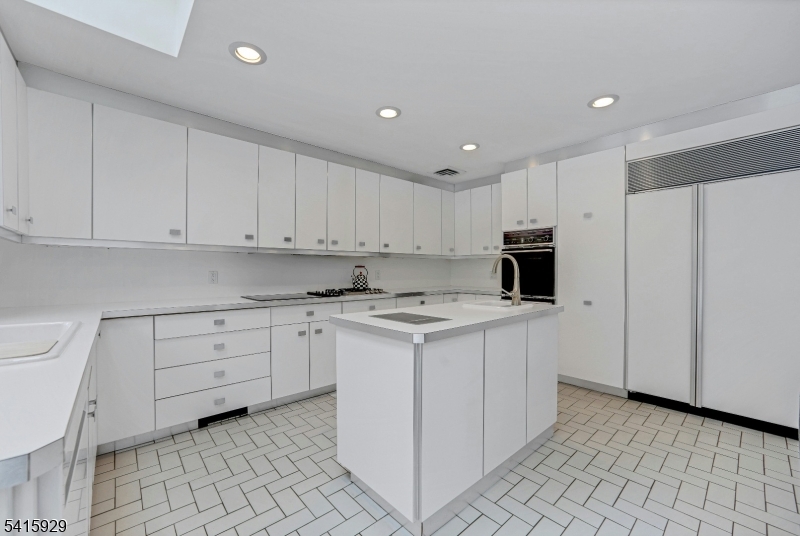 510 Hampton Hill Road Franklin Lakes, NJ 07417 - Photo 23 of 48