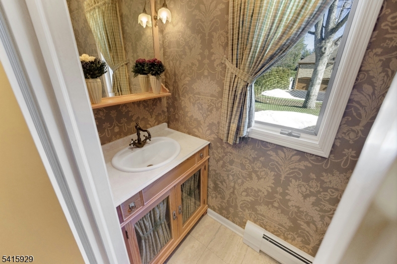 510 Hampton Hill Road Franklin Lakes, NJ 07417 - Photo 25 of 48