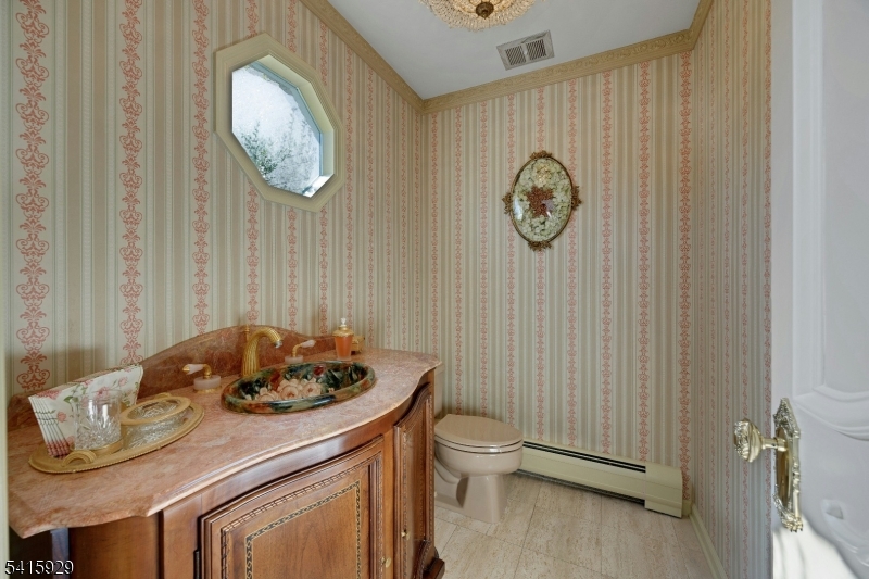 510 Hampton Hill Road Franklin Lakes, NJ 07417 - Photo 6 of 48