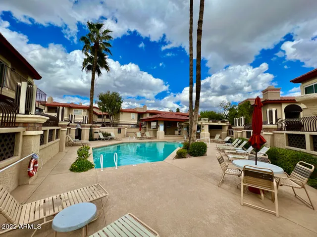 $1,985 | 10255 North 12th Place, Unit 3, Phoenix, AZ 85020