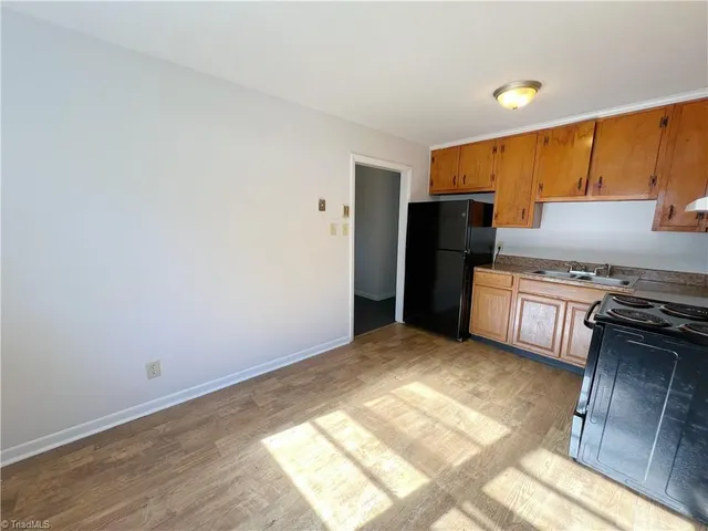 $1,295 | 2217 East Gate City Boulevard, Greensboro, NC 27401