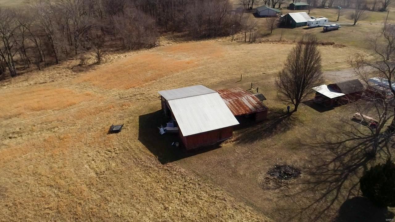 39 Racking Horse Lane Murphysboro, IL 62966 - Photo 11 of 12 Gallery Image 11