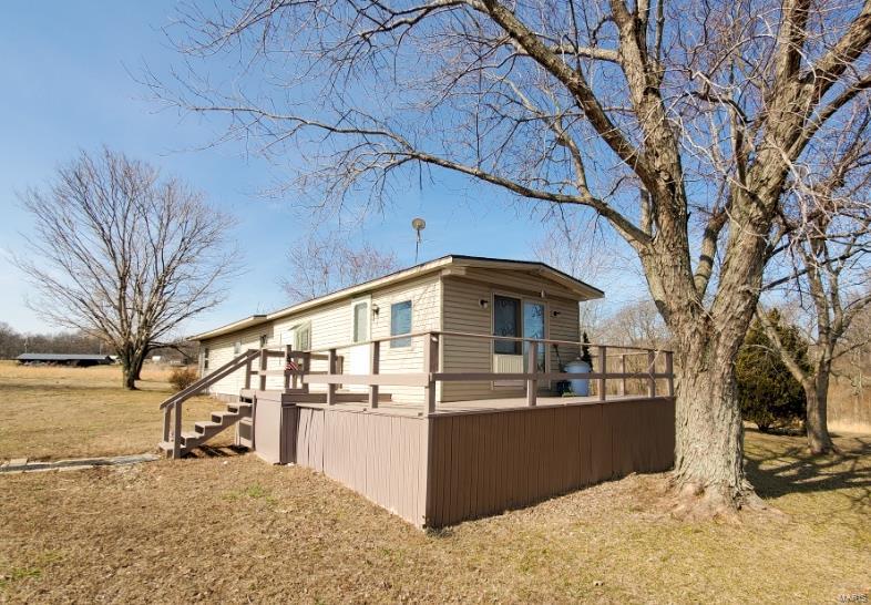 39 Racking Horse Lane Murphysboro, IL 62966 - Photo 3 of 12 Gallery Image 3