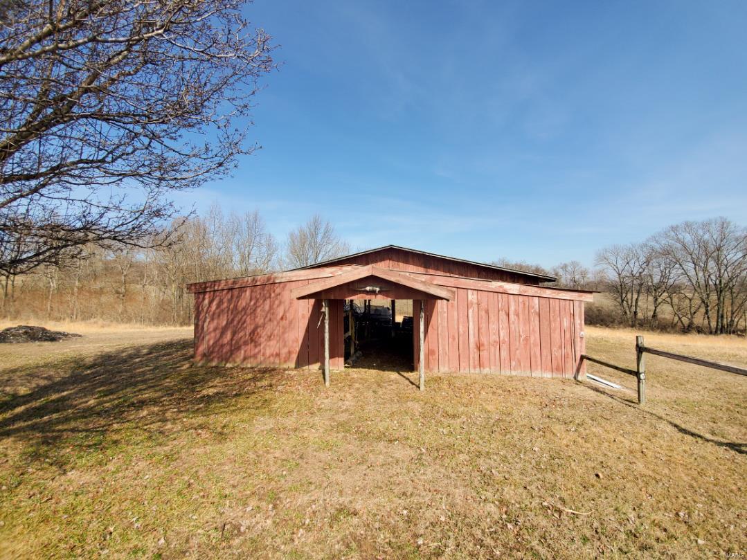 39 Racking Horse Lane Murphysboro, IL 62966 - Photo 5 of 12 Gallery Image 5