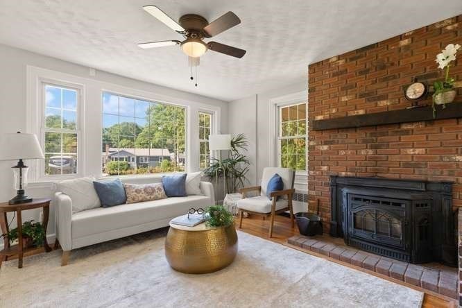84 Walnut Street Walpole, MA 02081 - Photo 4 of 40