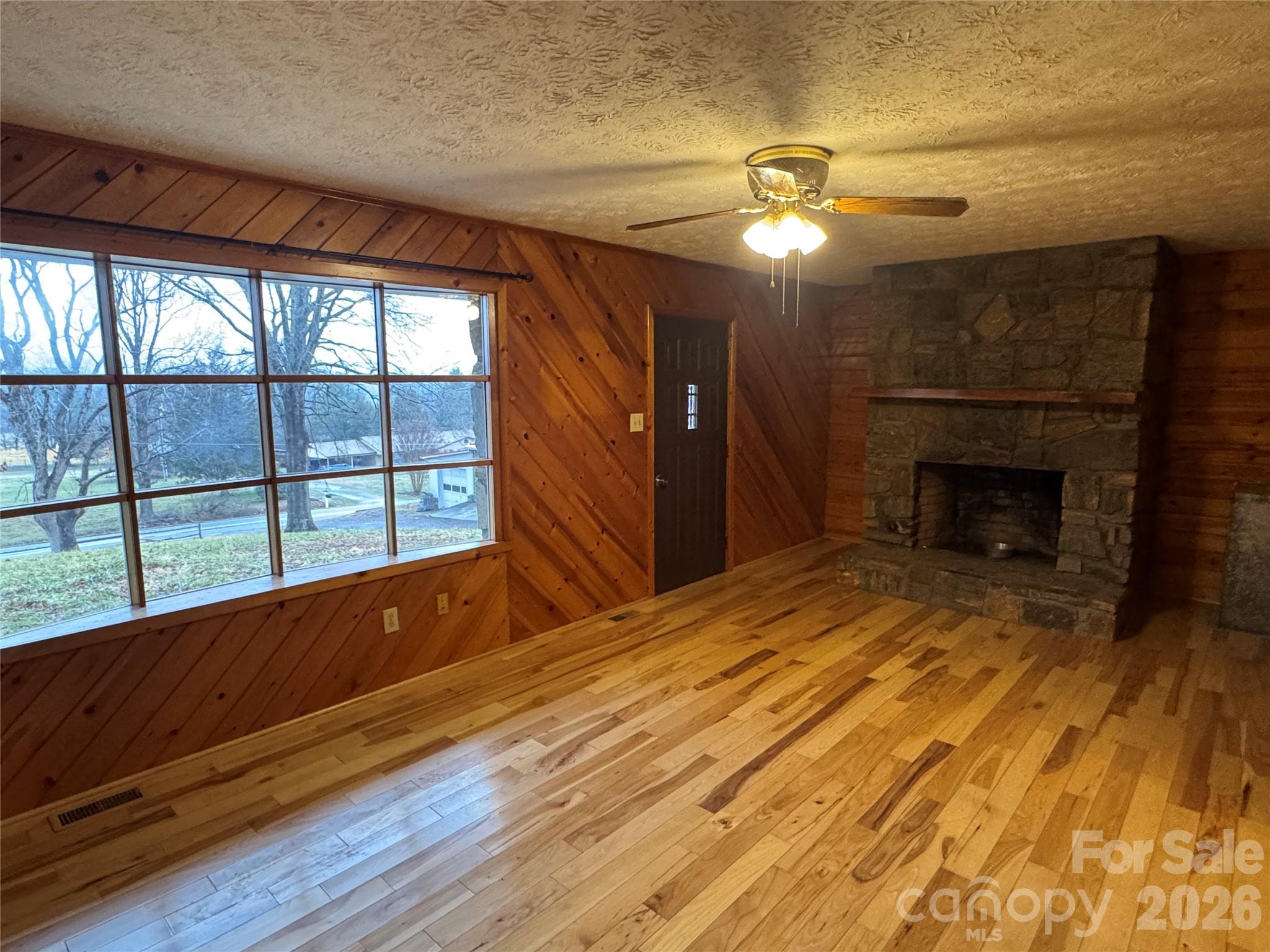 3957 Hollywood Ridge Road Lenoir, NC 28645 - Photo 8 of 16