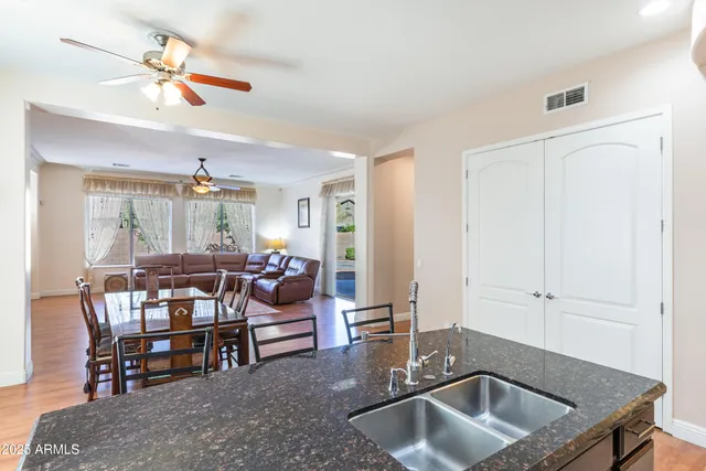 a picture of a wall with a white wall