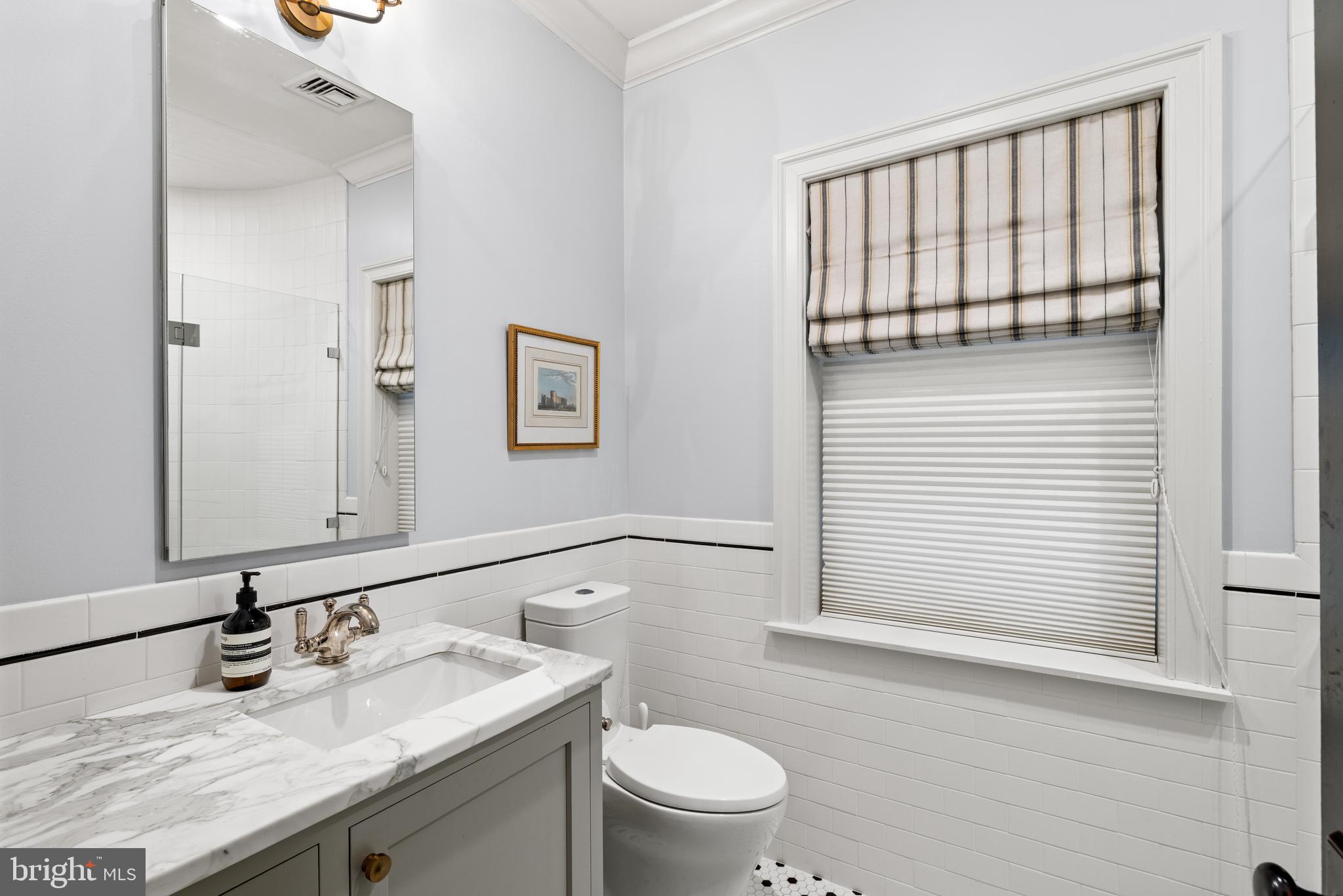 1617 Spruce Street, Unit 200 Philadelphia, PA 19103 - Photo 17 of 21 Second Full Bathroom