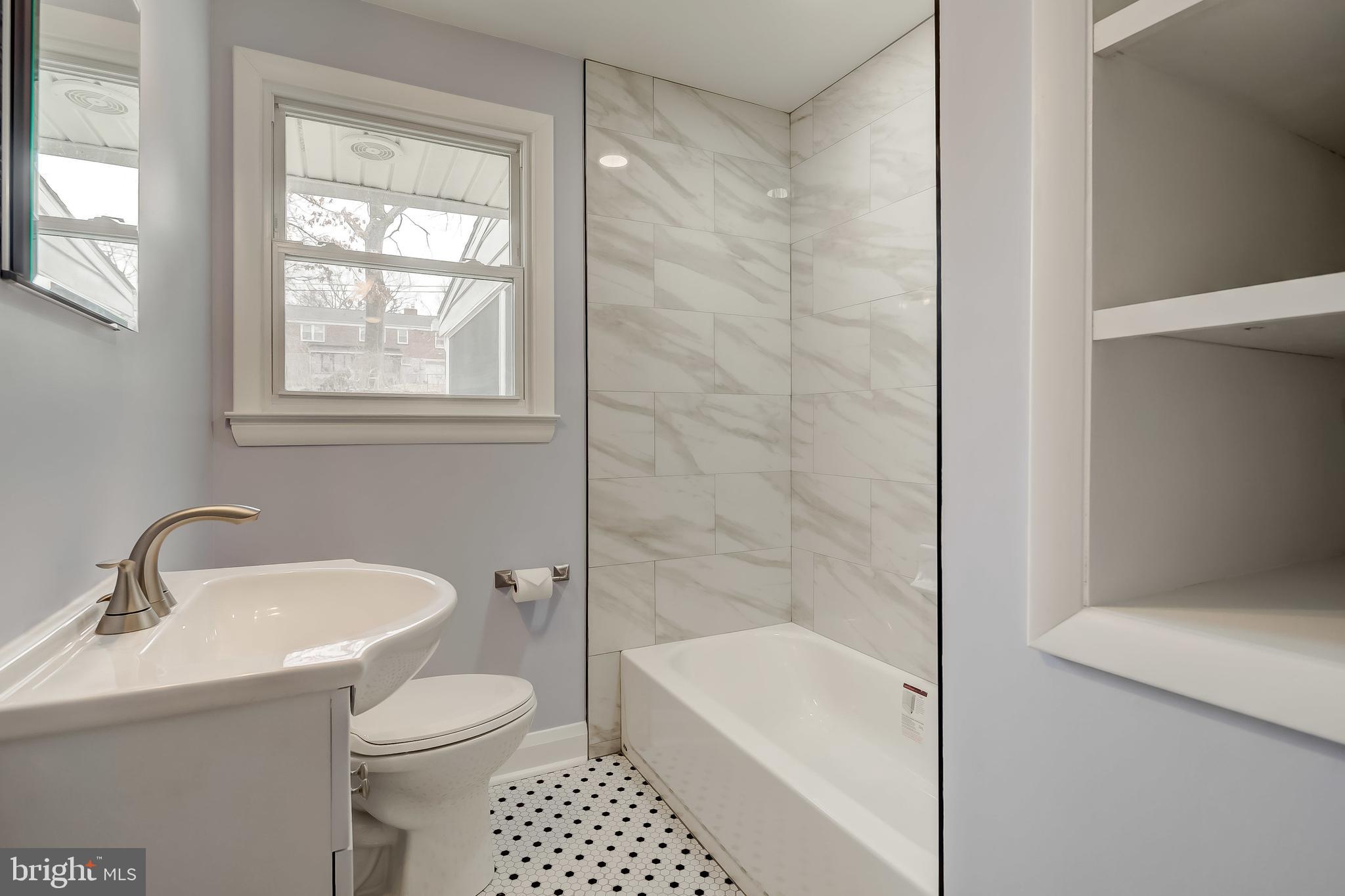 25 Croftley Road Lutherville-Timonium, MD 21093 - Photo 13 of 37 Fully Renovated Main Level Bath