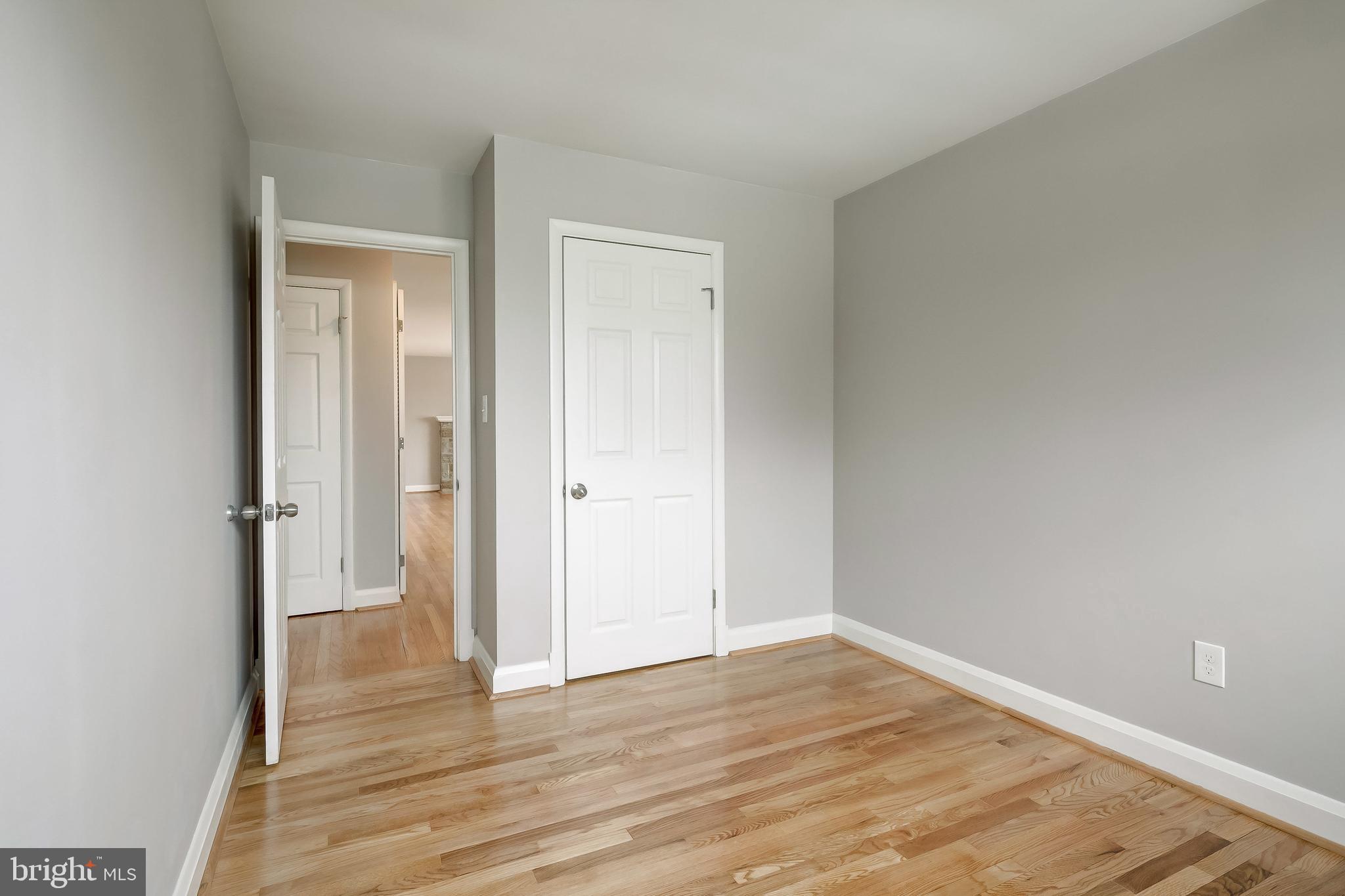 25 Croftley Road Lutherville-Timonium, MD 21093 - Photo 20 of 37 Bedroom 3 - Middle