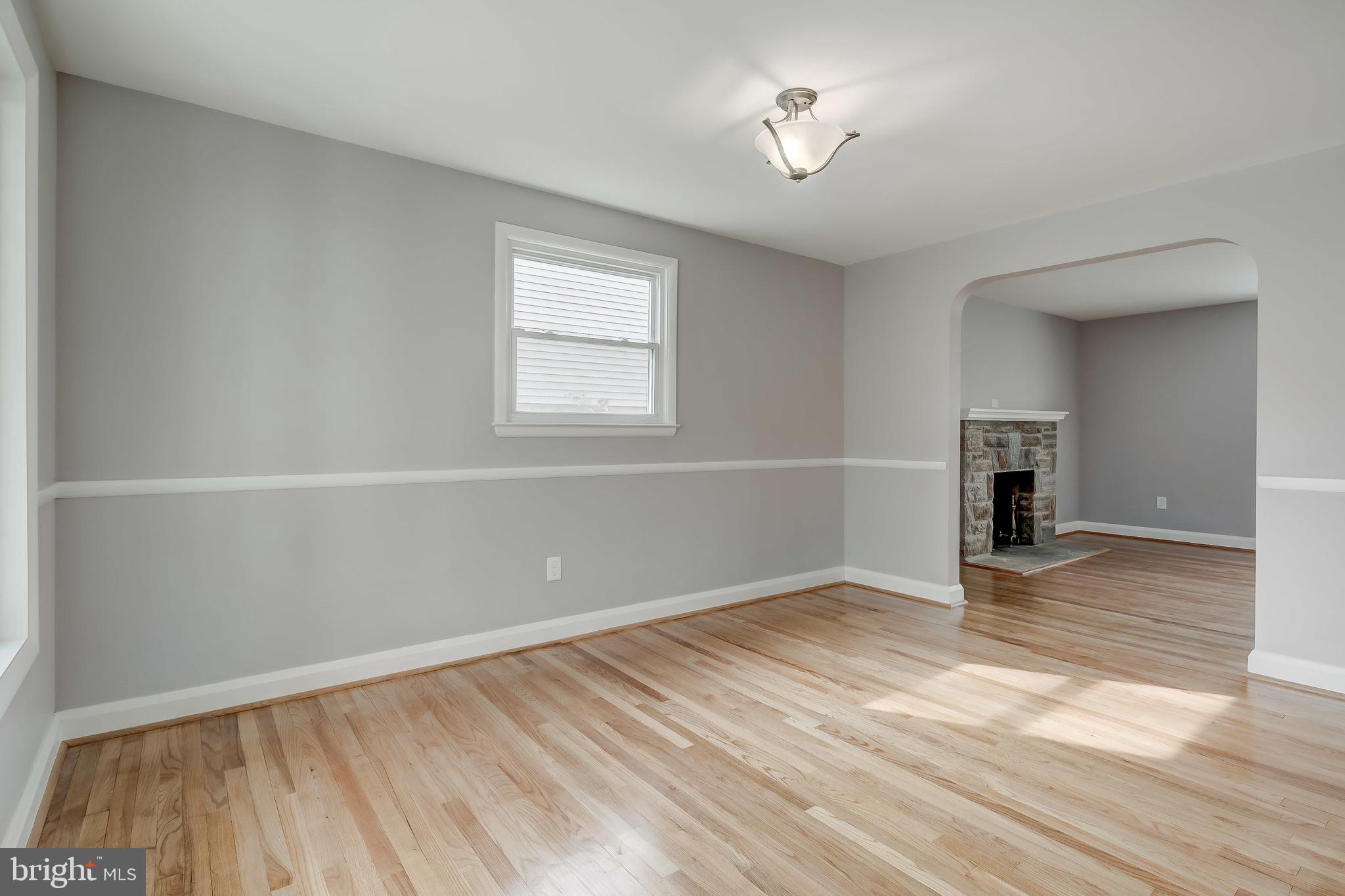 25 Croftley Road Lutherville-Timonium, MD 21093 - Photo 9 of 37 Neutral, Soft Gray Walls