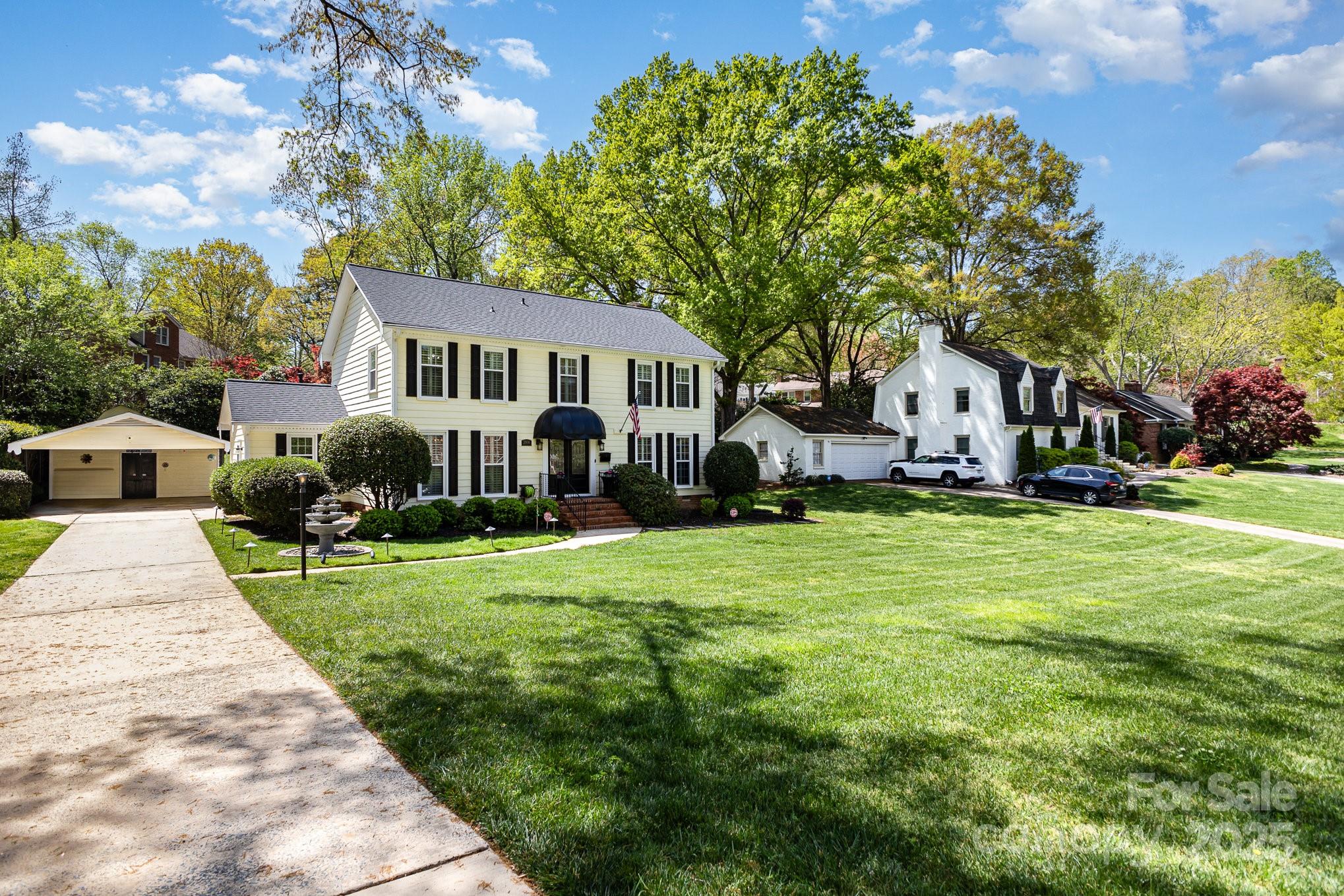 3916 Riverbend Road Charlotte, NC 28210 - Photo 2 of 28 Gallery Image 2