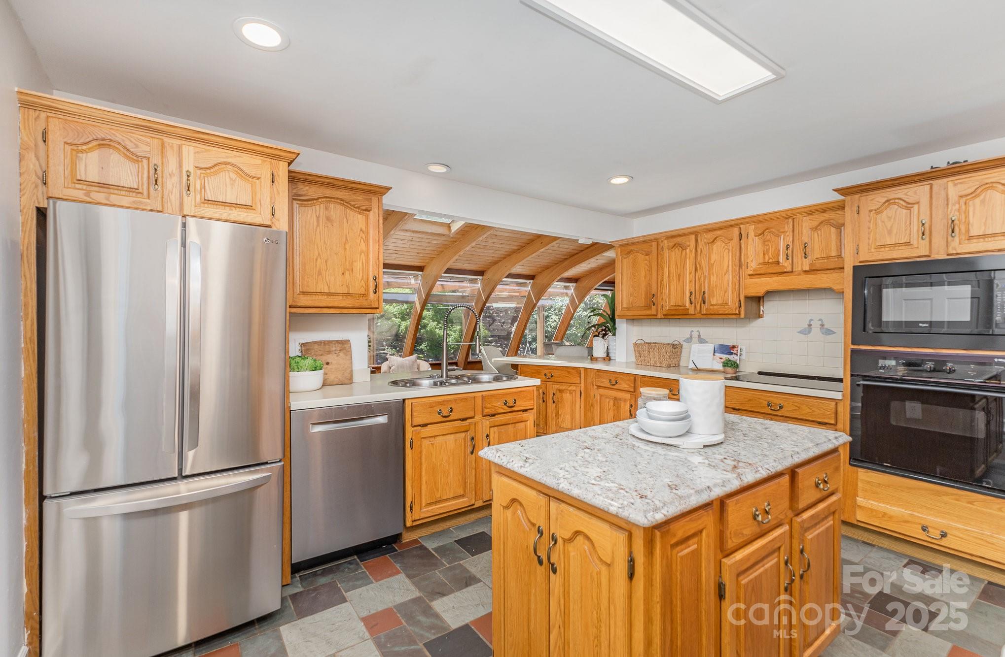 3916 Riverbend Road Charlotte, NC 28210 - Photo 7 of 28 Gallery Image 7