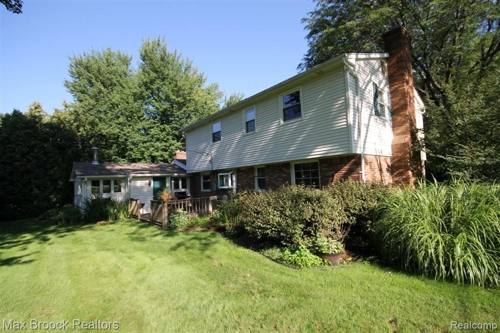 4176 Fieldbrook Road West Bloomfield, MI 48323 - Photo 27 of 31 IMG_2309.JPG