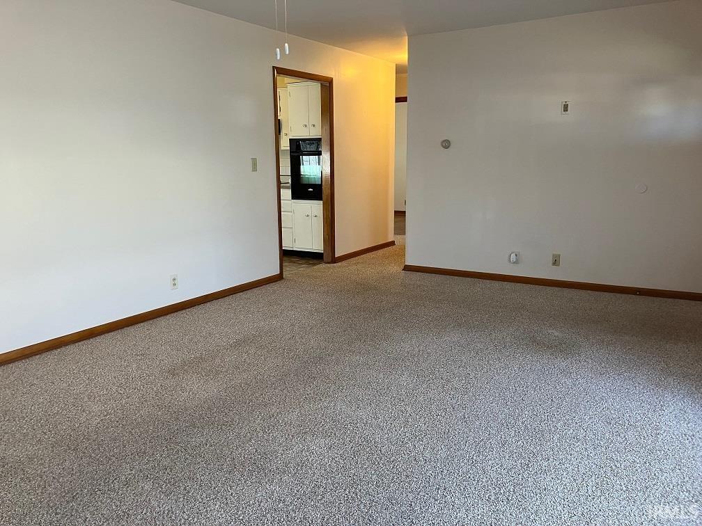 115 Bentley Road Vincennes, IN 47591 - Photo 4 of 27 Gallery Image 4