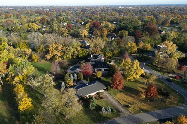 $699,000 | 520 Ridgemoor Drive, Willowbrook, IL 60527