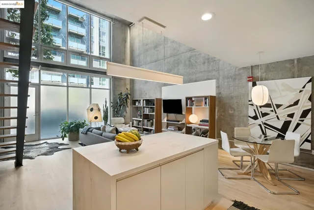 $689,000 | 311 Oak Street, Unit 102, Oakland, CA 94607