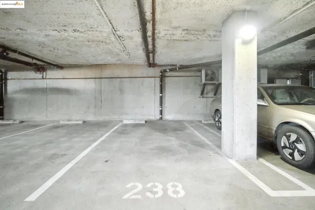 $689,000 | 311 Oak Street, Unit 102, Oakland, CA 94607